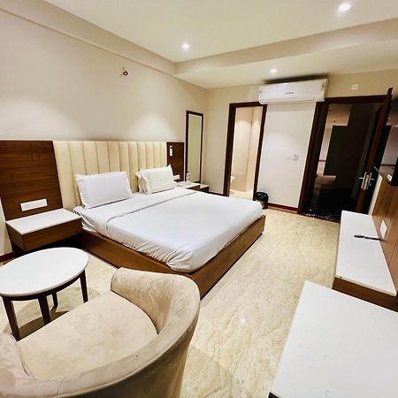 Hotel Bhoomivilas Agra  Exterior foto