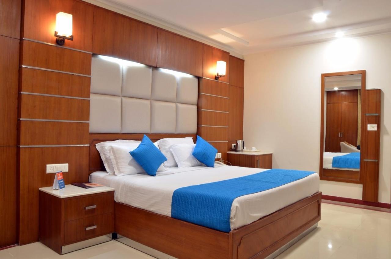 Hotel Bhoomivilas Agra  Exterior foto