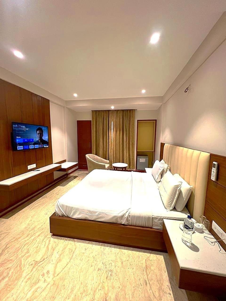 Hotel Bhoomivilas Agra  Exterior foto